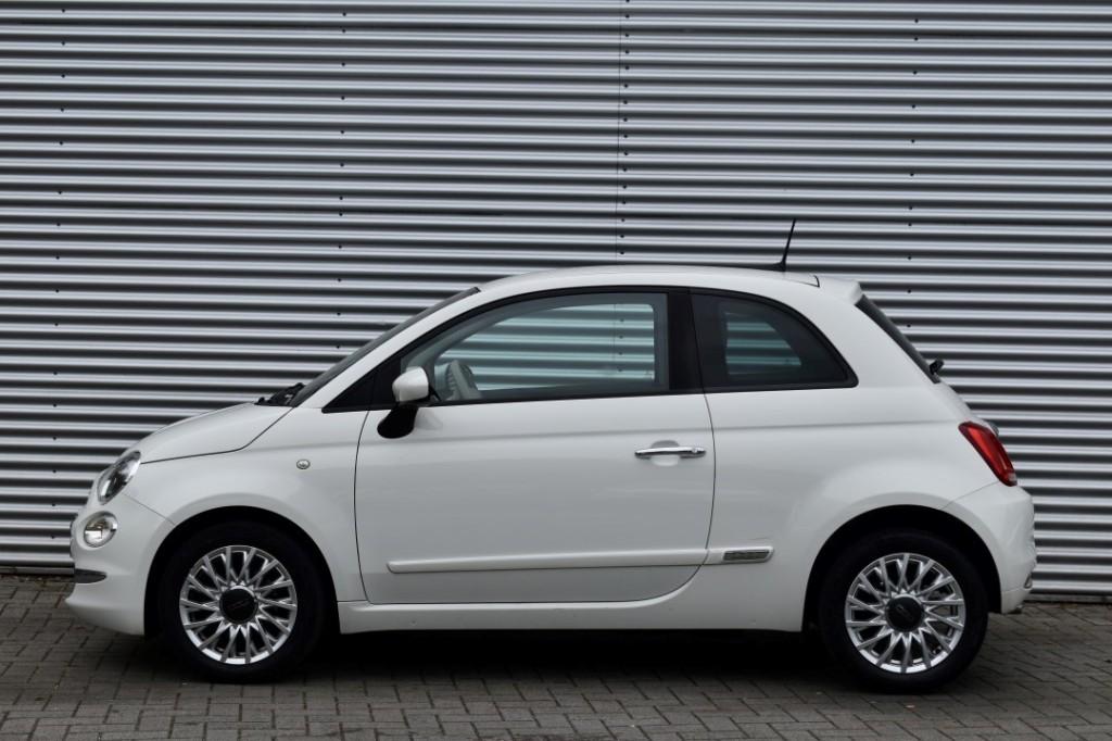 Fiat 500 1.0 HYBRID LOUNGE / NAVI / PDC / APLLE/ANDROID AUTO, Auto's, Euro 6, 4 stoelen, Wit, Origineel Nederlands
