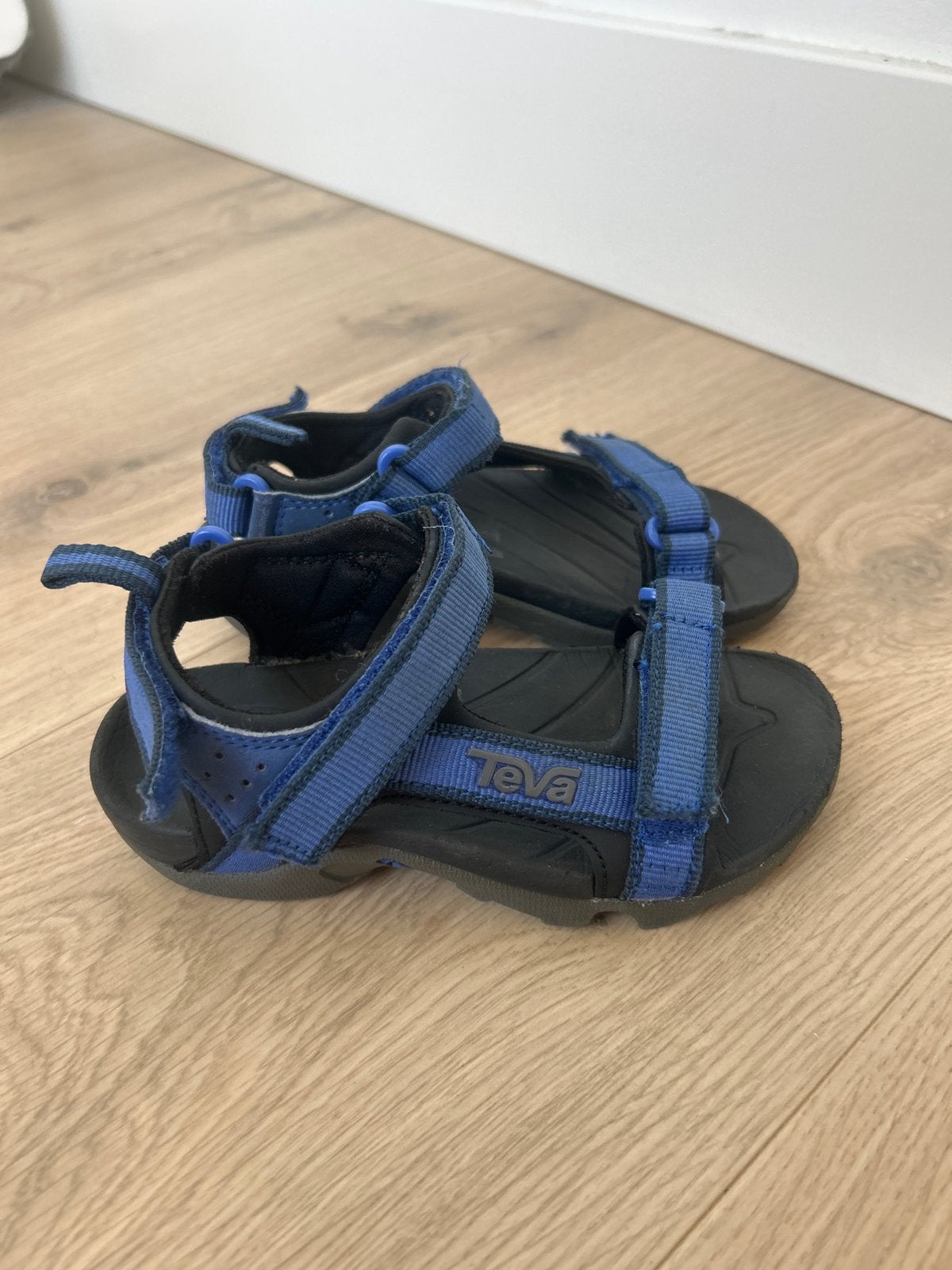 Teva sandalen maat 26, nette staat, Schoenen, Ophalen of Verzenden, Zo goed als nieuw, Jongen