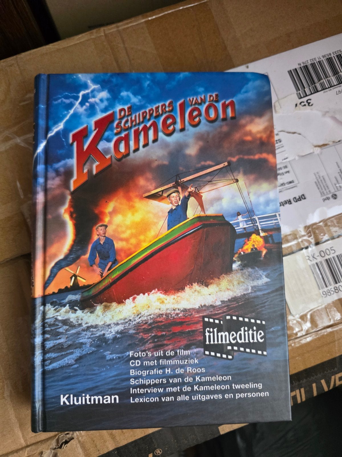 De Schippers van de Kameleon - Filmeditie, Ophalen of Verzenden, Zo goed als nieuw, H. de Roos, Fictie algemeen