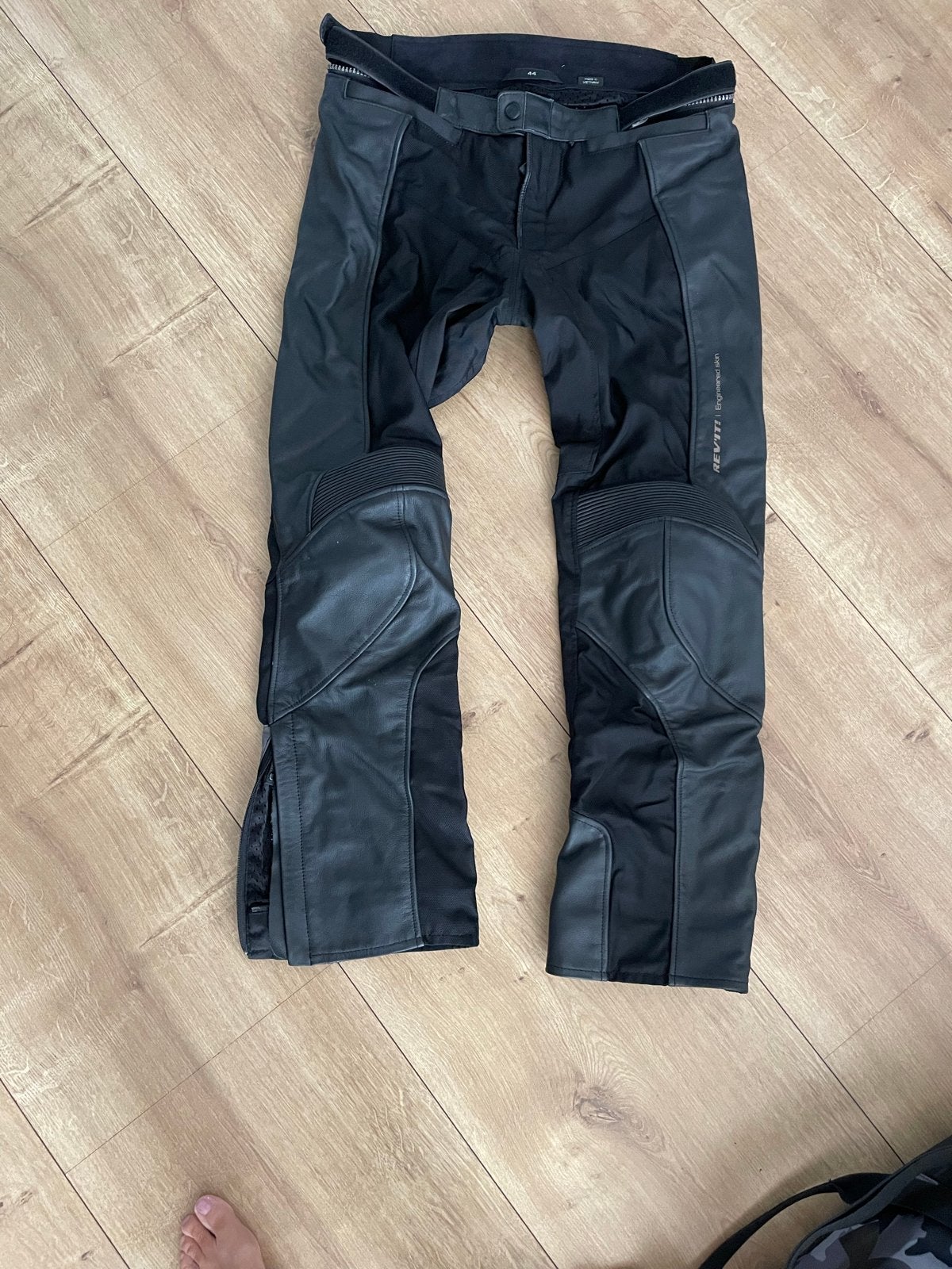 REV'IT! Motorbroek leer/textiel maat 44, Motoren, Kleding | Motorkleding, Broek | leer, Heren, Tweedehands, Ophalen