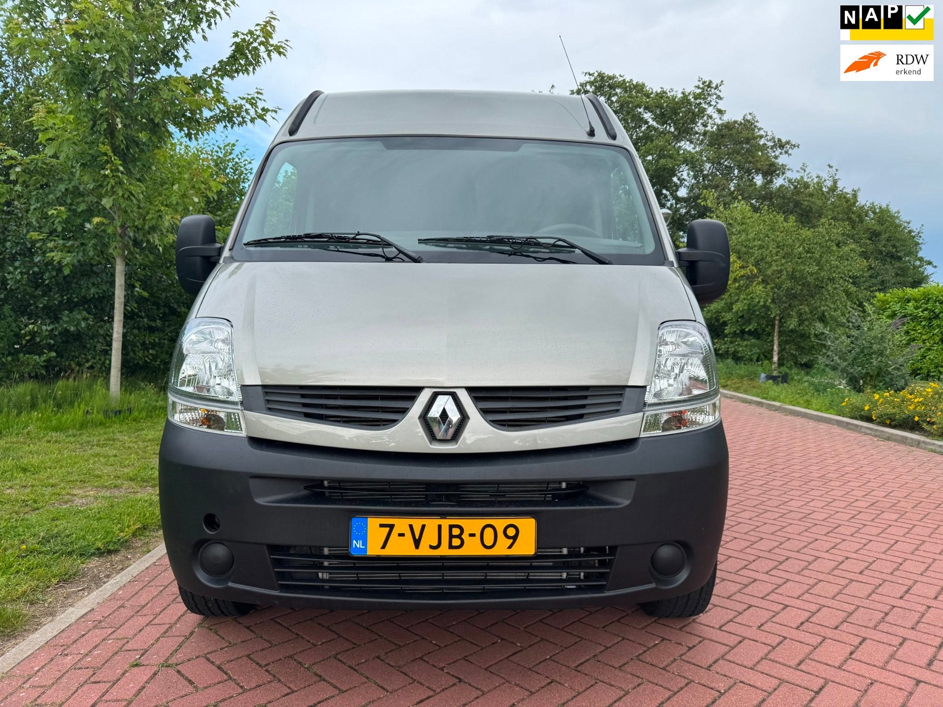 Renault Master T35 2.5 dCi L2H2 AUTOMAAT 150 PK, Auto's, Euro 5, Gebruikt, 2000 kg, Renault
