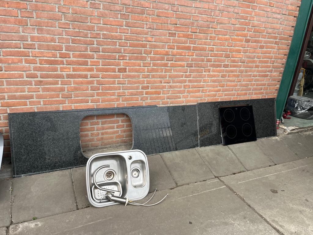 Granieten keukenblad met spoelbak en kookplaat, Ophalen, Gebruikt, Hoekkeuken, Graniet of Steen