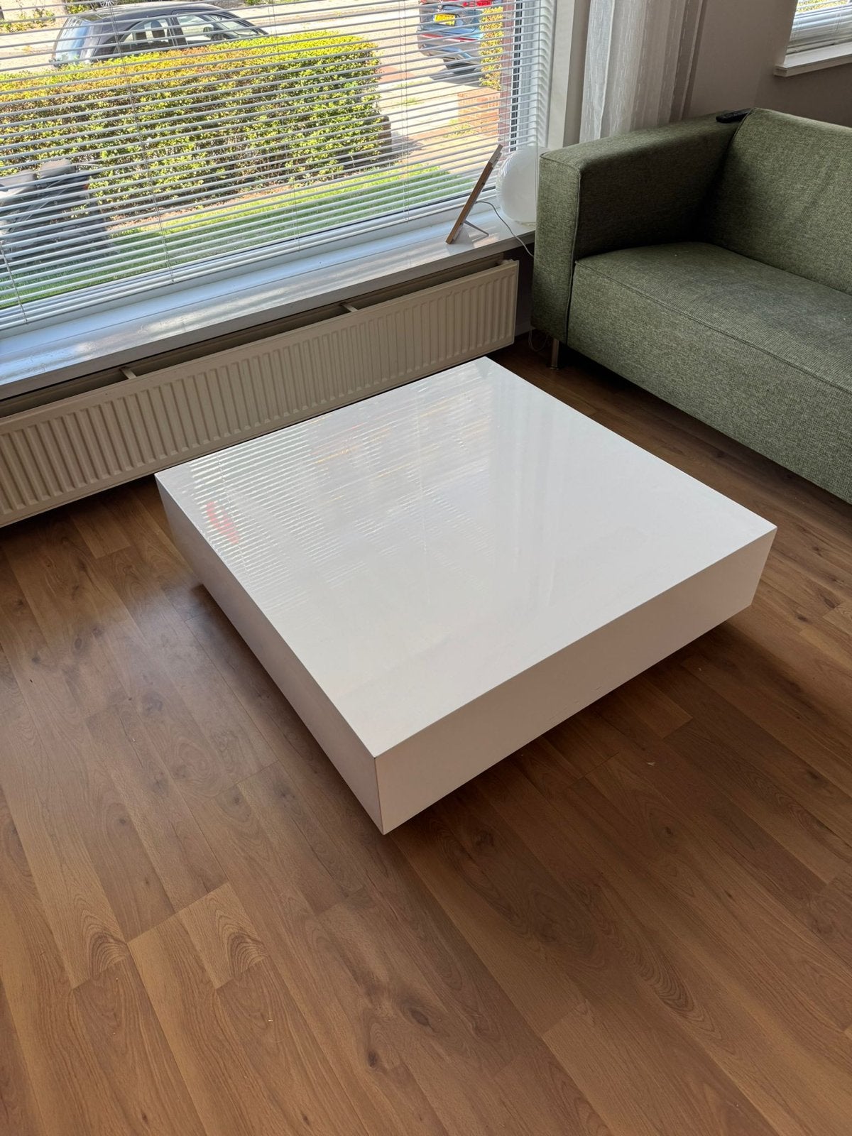 Hoogglans witte salontafel 100x100 - Kleine beschadigingen, Ophalen, Overige materialen, Gebruikt, Vierkant