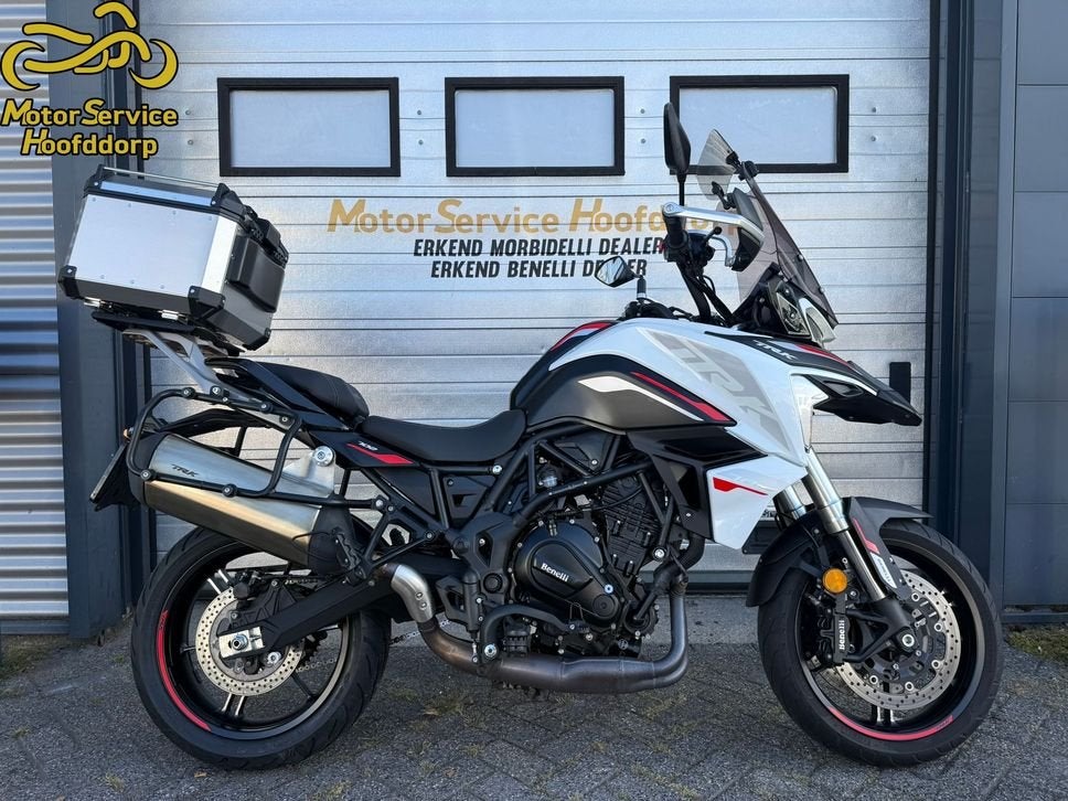 BENELLI TRK 702 35kw mogelijk (bj 2024), 2 cilinders, Motorrijbewijs A, Bedrijf, Onbekend
