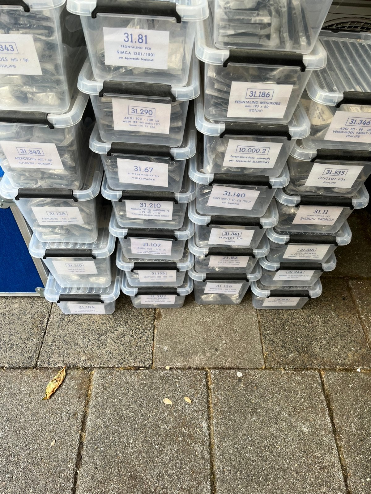 Groot partij  auto radio frontjes voor klassiekers, Auto diversen, Autoradio's, Nieuw, Ophalen of Verzenden