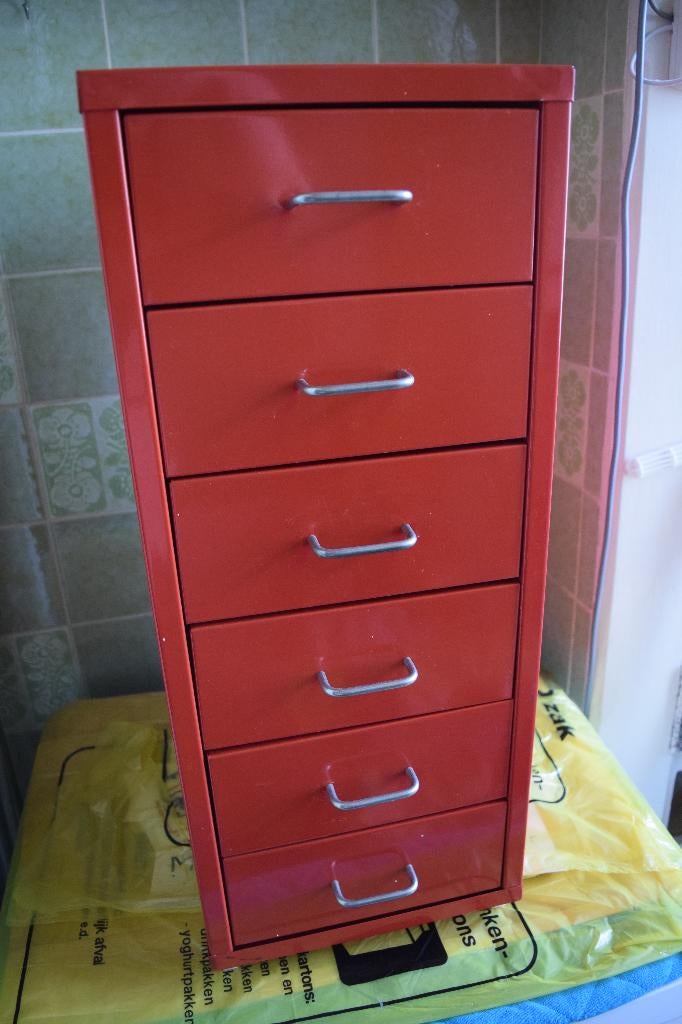 Ikea Ladekast Helmer Rood met Wieltjes Kantoor Thuis, Huis en Inrichting, Kasten | Ladekasten, 5 laden of meer, 50 tot 100 cm