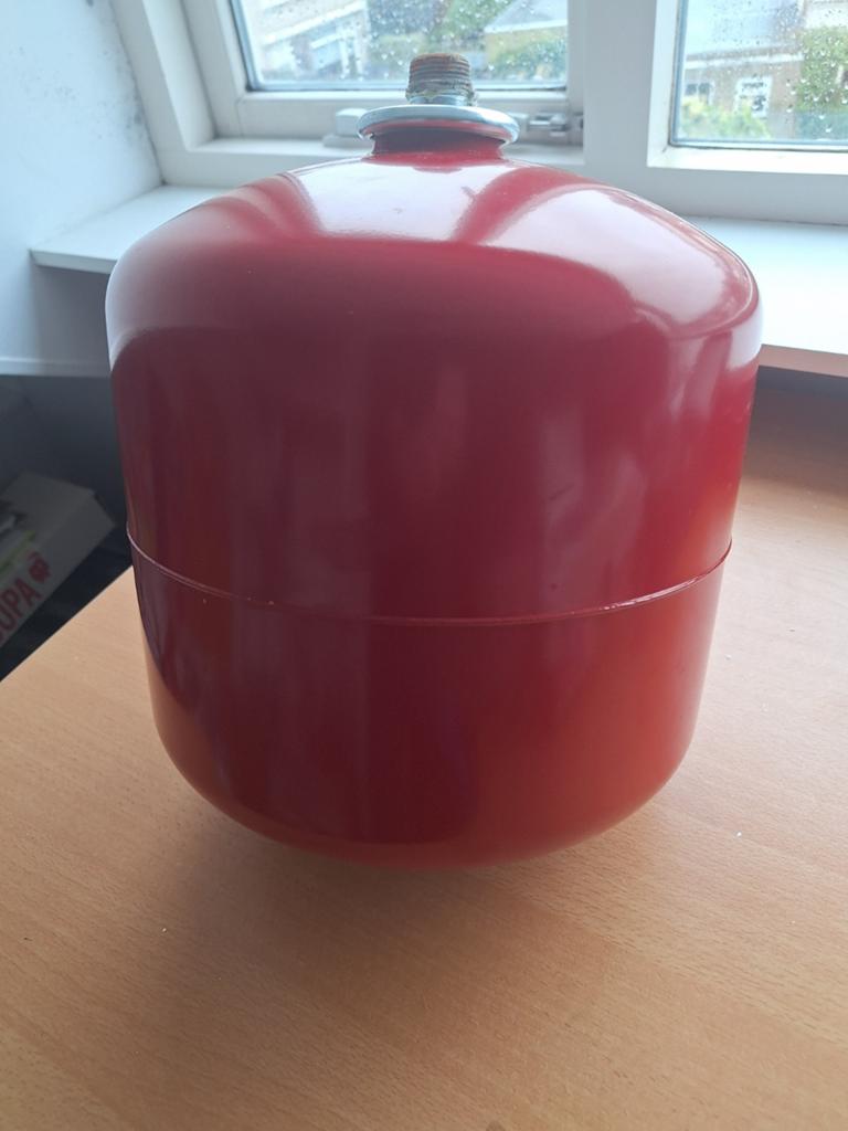 Expansievat 18 liter, Ophalen, 30 tot 80 cm, Overige typen, Minder dan 60 cm