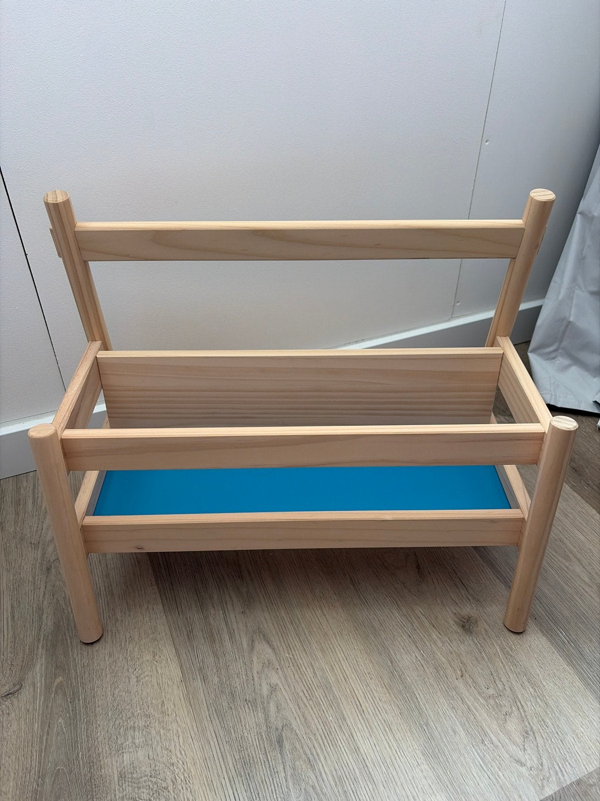 Houten boekenrekje voor kinderen - ikea flisat, Met plank(en), Zo goed als nieuw, Minder dan 100 cm, Grenenhout
