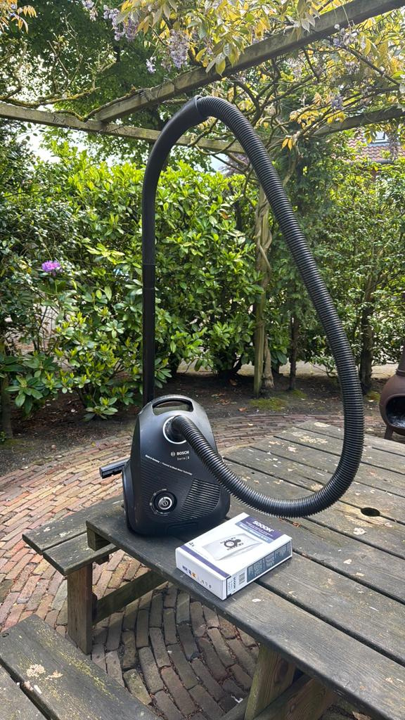 Bosch Serie 2 stofzuiger zwart, Witgoed en Apparatuur, Stofzuigers, Gebruikt, Overige typen, Bosch, Minder dan 1200 watt, Stofzak