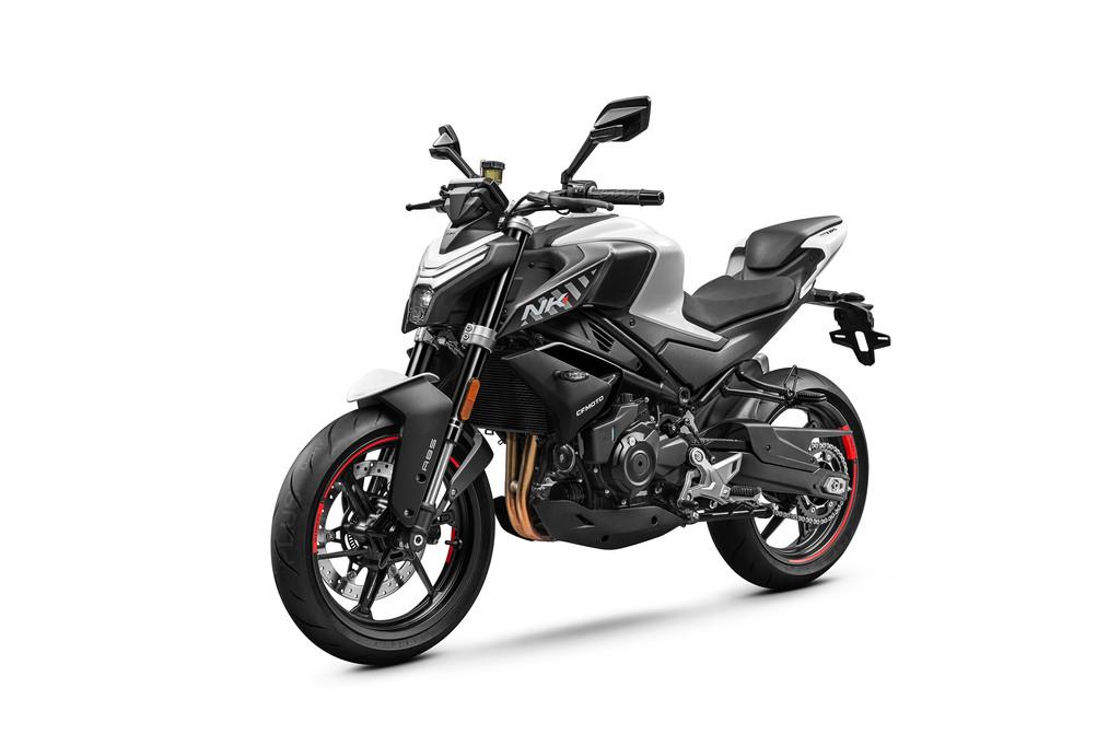 CFMOTO 450NK (bj 2026), 449 cc, 12 t/m 35 kW, Naked bike, Contact@bwimport.be