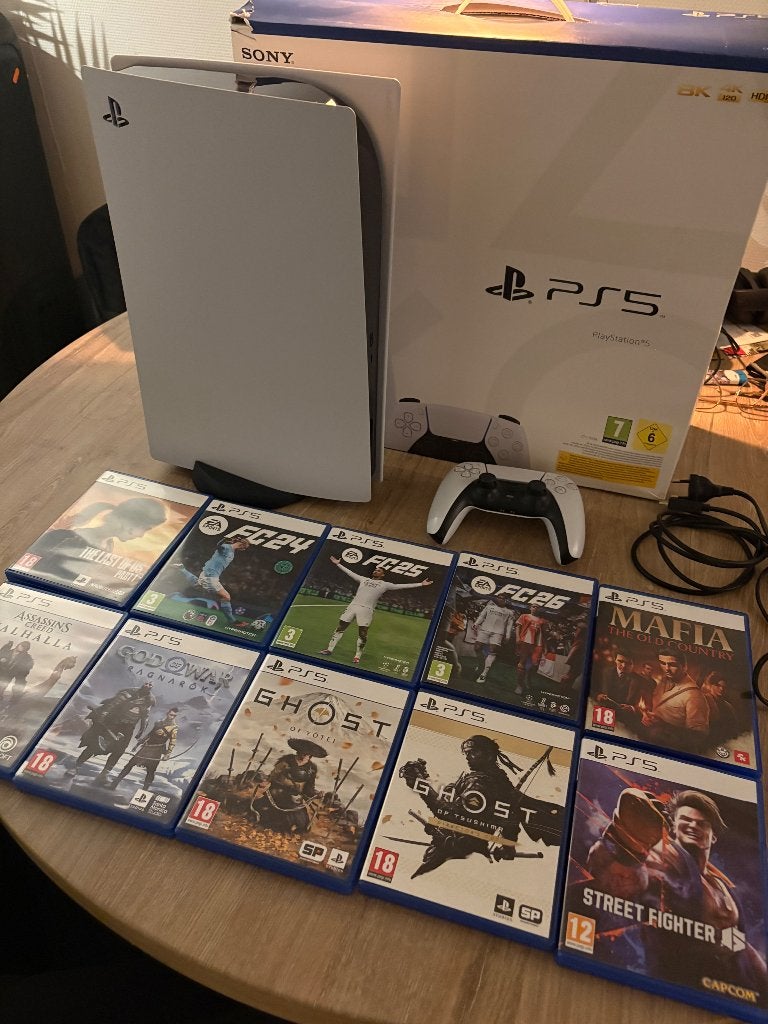 PlayStation 5 disc edition met 10 spellen