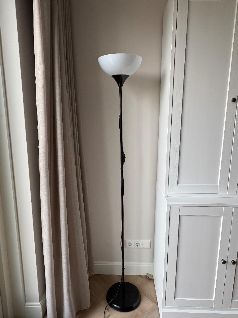 IKEA staande lamp zwart/wit 174 cm, Ophalen, Gebruikt, 150 tot 200 cm