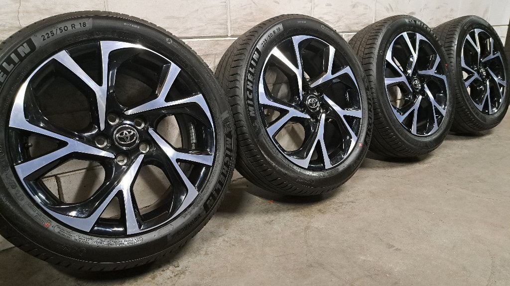 Nieuwe bi-color velgen Toyota C-HR Corolla Cross 225/50/18, Auto-onderdelen, 18 inch, Banden en Velgen, Nieuw, Ophalen of Verzenden