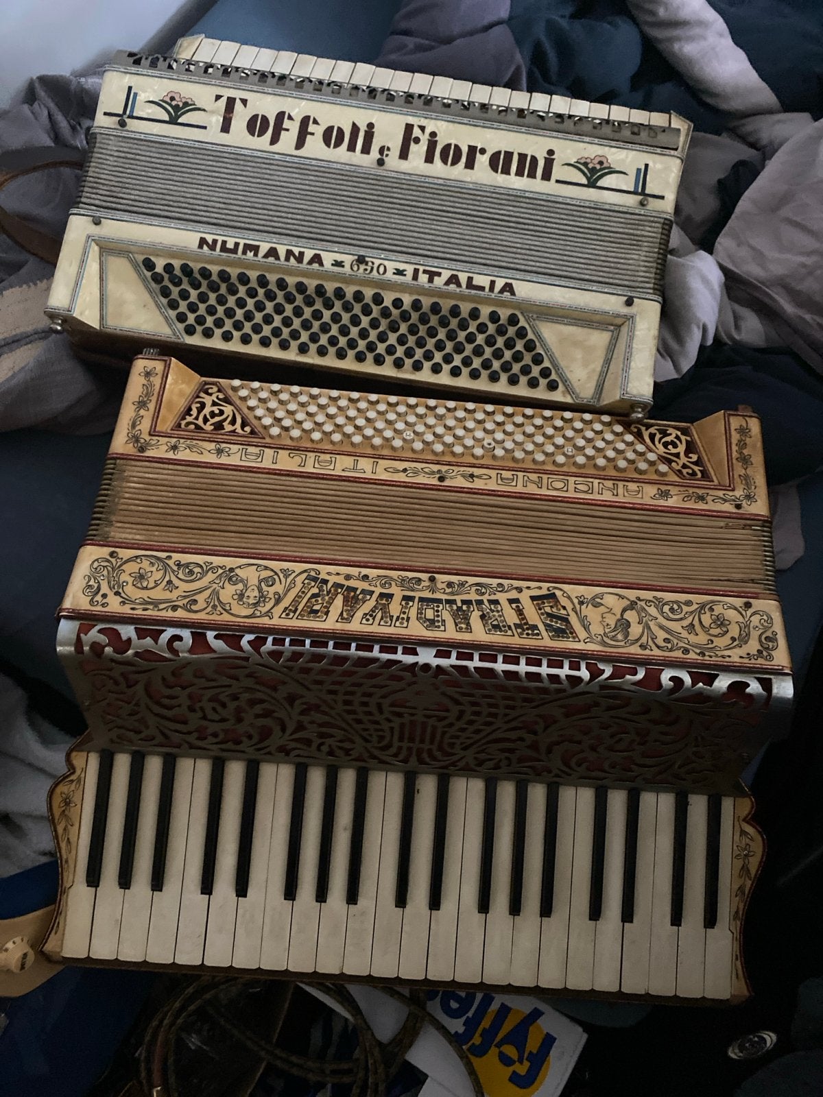 Vintage Toffoli Fiorani en Stradivari accordeons, Gebruikt, Toetsaccordeon, 120-bas, Ophalen