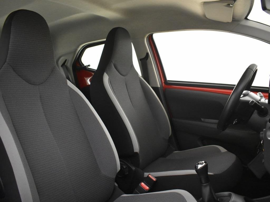 Toyota Aygo 1.0 VVT-i x-play limited | Carplay | Trekhaak |, Voorwielaandrijving, 12 maanden, Stof, Gebruikt