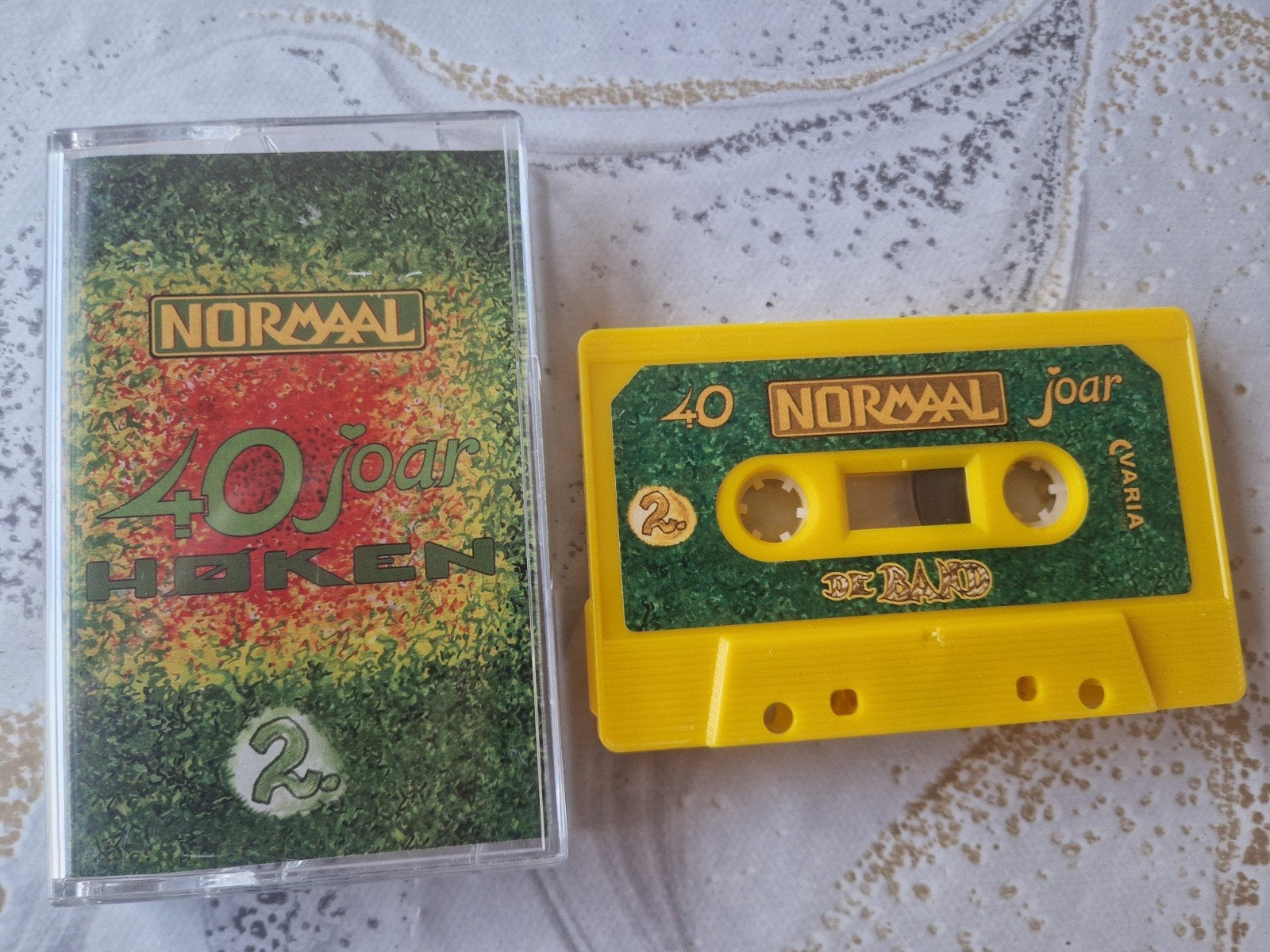 Normaal 40 jaar hoken 2, Cd's en Dvd's, Ophalen of Verzenden, Gebruikt, Nederlandstalig, 1 bandje