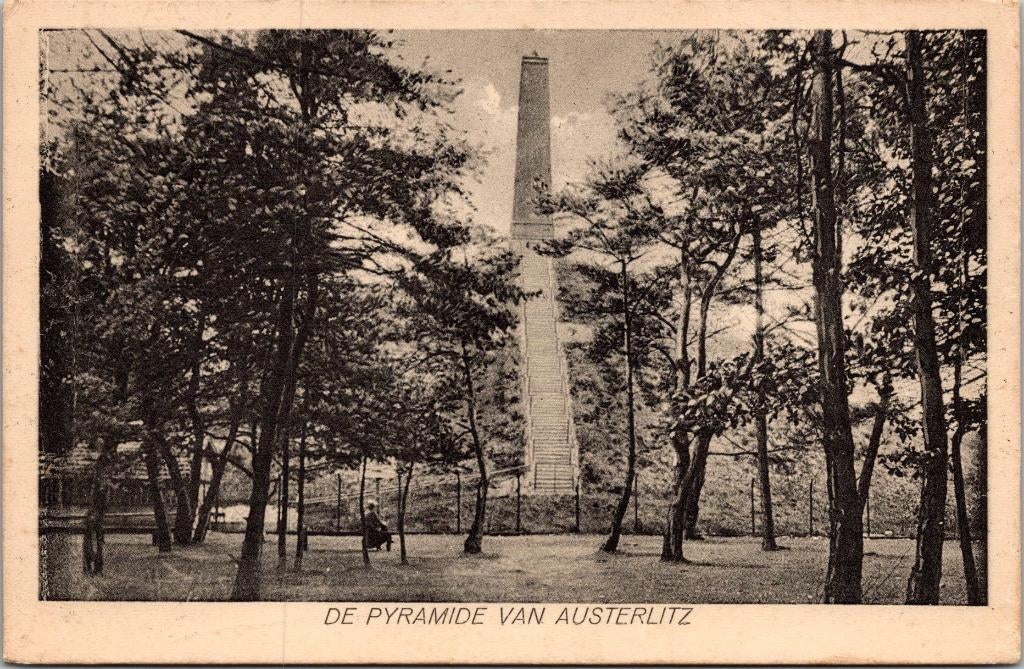 De Pyramide van Austerlitz (1928), Verzamelen, Ansichtkaarten | Nederland, Verzenden, 1920 tot 1940, Gelopen, Utrecht