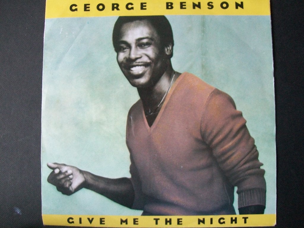 George Benson met Give met the Night (1980) in nieuwstaat, 7 inch, Ophalen of Verzenden, Zo goed als nieuw, Inclusief binnenhoes