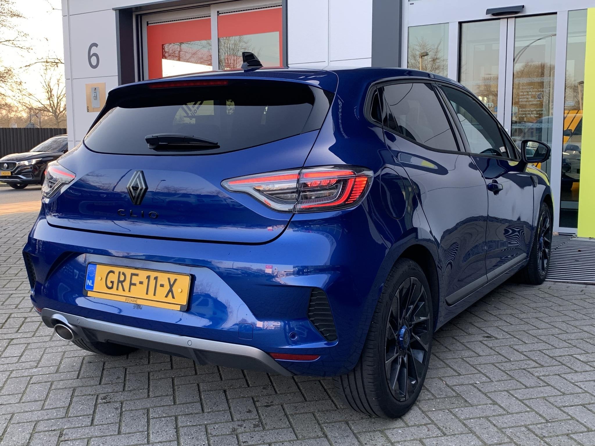 Renault Clio 1.0 TCe 90 GPF esprit Alpine | 360 camera | Ada, Auto's, Renault, Gebruikt, Met garantie (alle), Blauw, Leder en Stof