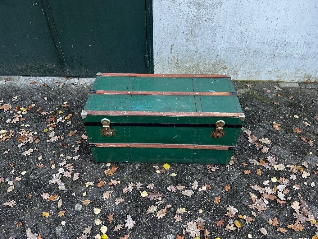 Antieke reiskist | houten beslag, Ophalen