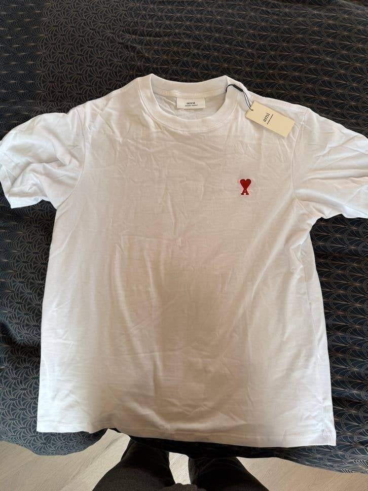 Ami Paris T-shirt met rood hartje nieuw maat L, Kleding | Heren, Maat 48/50 (M), Ami Paris, Wit, Nieuw