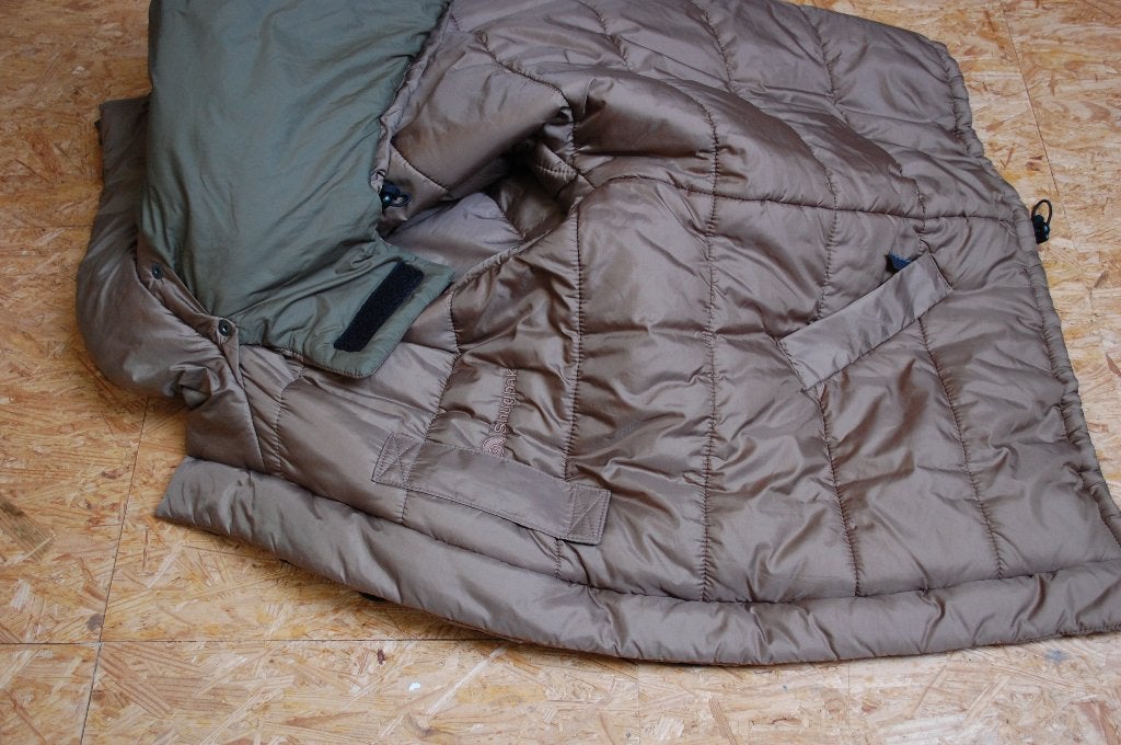 Snugpak Ebony NL Reversible Large, Verzamelen, Verzenden, Landmacht, Nederland, Kleding of Schoenen
