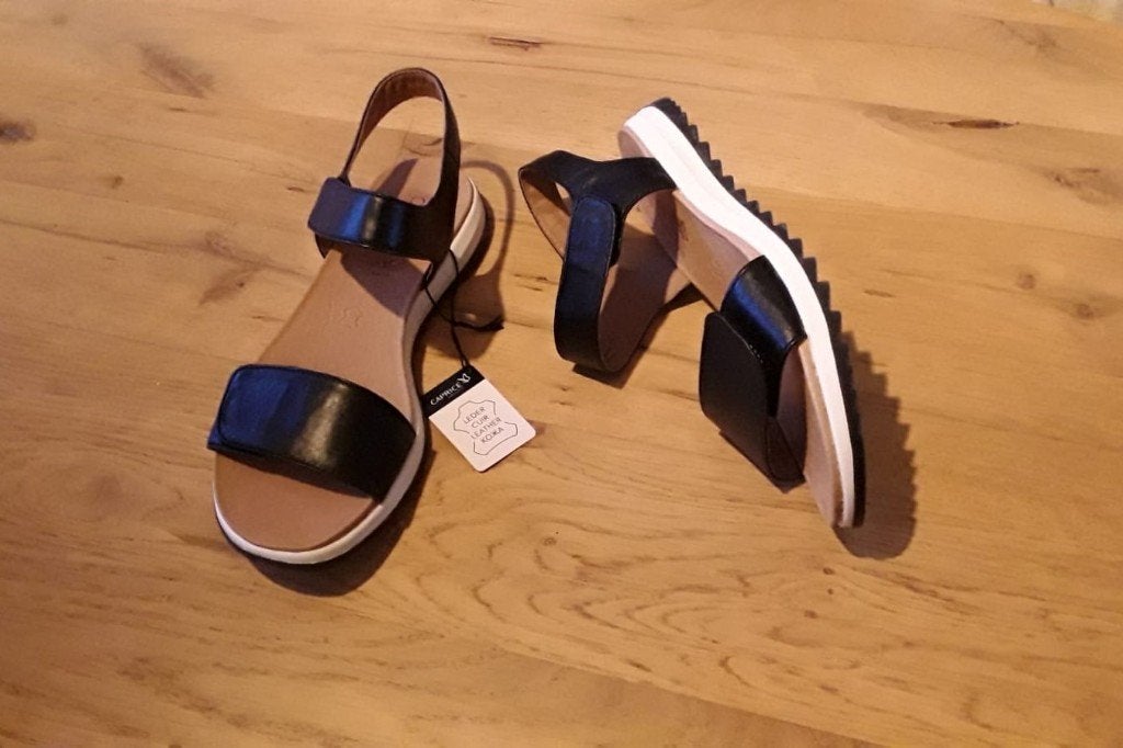 Nieuw leren sandalen Caprice maat 37, Kleding | Dames, Schoenen, Zwart, Nieuw, Caprice, Sandalen of Muiltjes