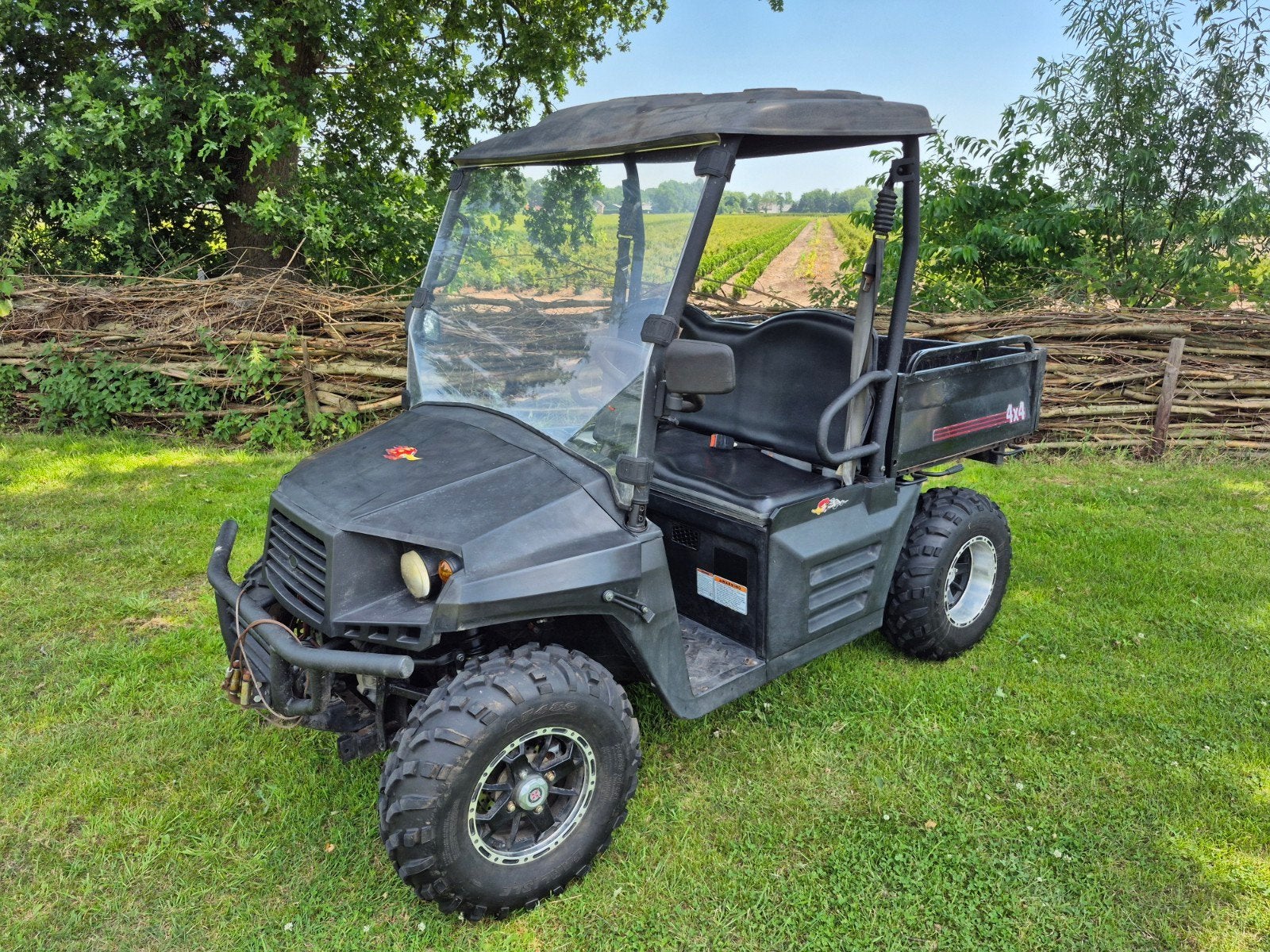Robuuste ATV 4x4 met kiepbak en lier, Motoren, Quads en Trikes, 400 cc, 1 cilinder, 12 t/m 35 kW