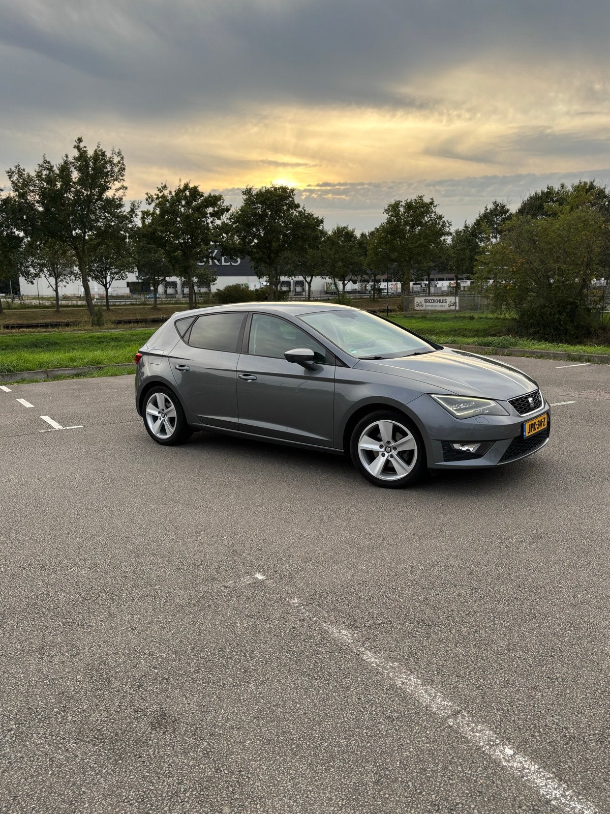 Seat Leon 1.4 TSI 103KW 2013 Grijs, Voorwielaandrijving, 1131 kg, Zwart, 4 cilinders
