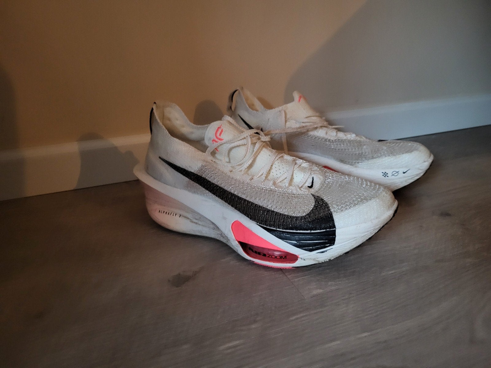 Nike alphafly 3 maat 45,5 - 87km gelopen, Nike, Ophalen of Verzenden, Gedragen, Wit