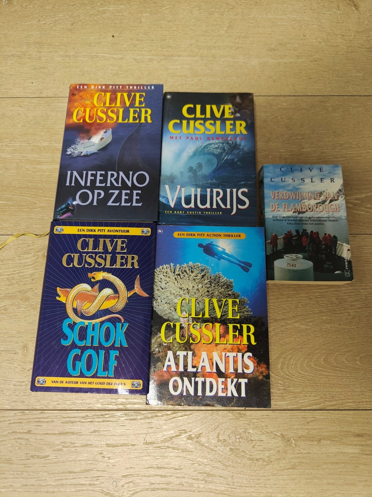 5 Avonturenromans van Clive Cussler, Ophalen of Verzenden, Zo goed als nieuw, Clive Cussler
