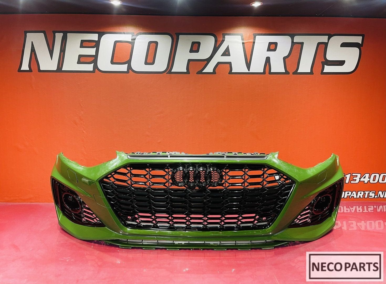 AUDI RS4 B9 8W6 BUMPER COMPLEET ORIGINEEL ALLES LEVERBAAR, Auto-onderdelen, Gebruikt, -, -, Bumper