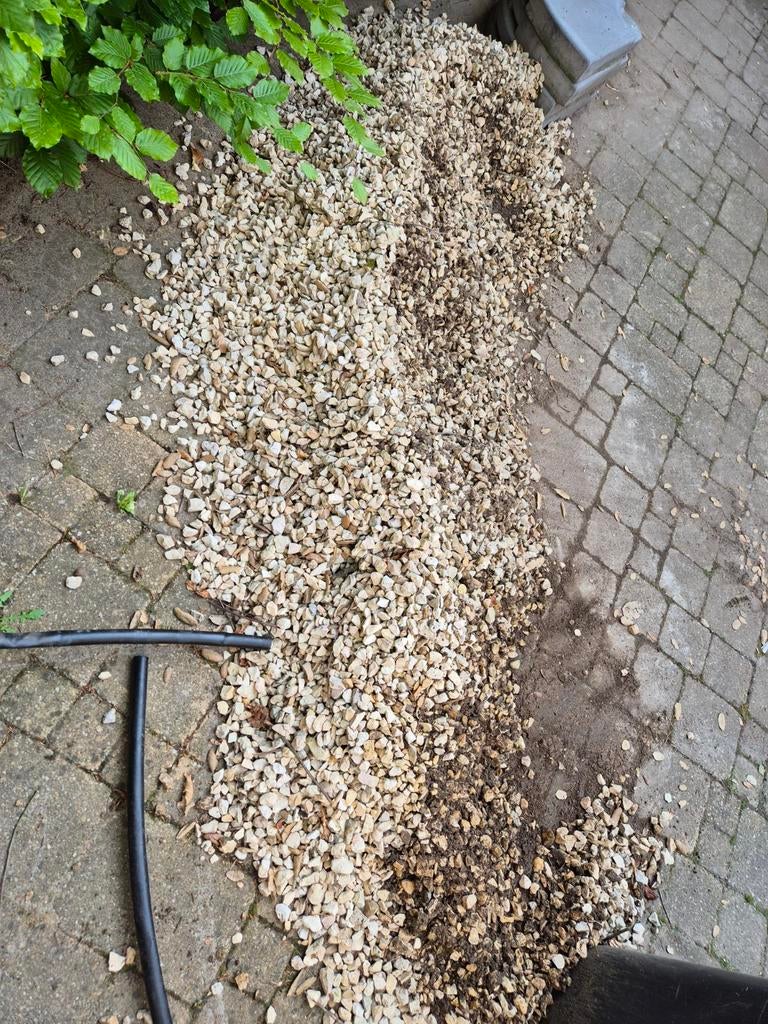Gratis steentjes, Tuin en Terras, Grind, Keien en Split, Ophalen, Gebruikt, Grijs, Grind