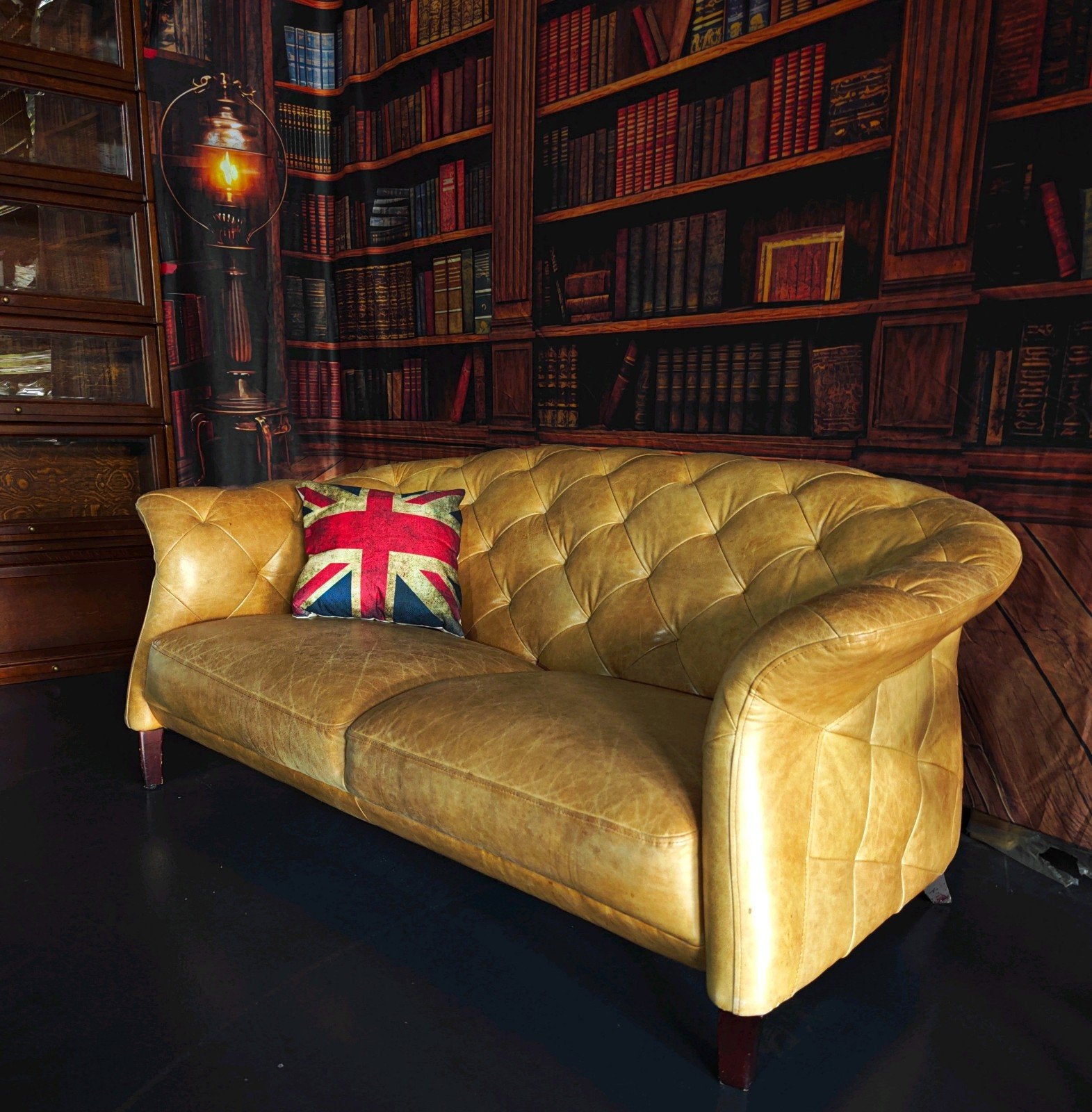 Italian Leather Chesterfield Bank 2,5 Zits Cognac, Gebruikt, 150 tot 200 cm, Driepersoons, 75 tot 100 cm