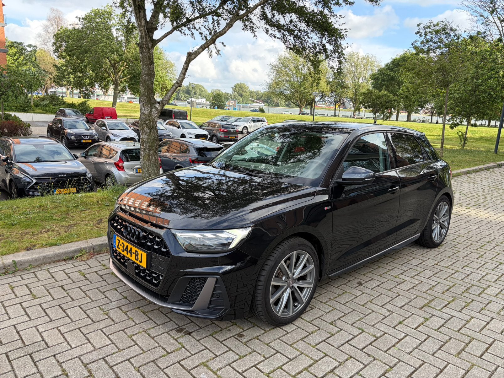 Audi A1 Sportback 30 TFSI Pro Line S-line Autom full option, Auto's, Audi, Stof, A1, 1200 kg, 116 pk