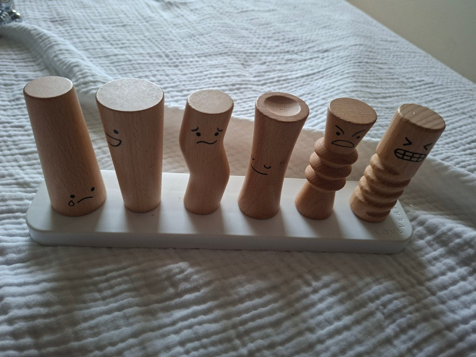 Lovevery emotie poppetjes, Ophalen, Zo goed als nieuw, Zwart, Handen en Nagels
