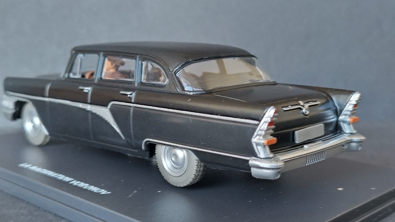 Gaz 13 Chaika 1:43 Eligor Blake & Mortimer Voronov Pol, Overige merken, Auto, Verzenden, .