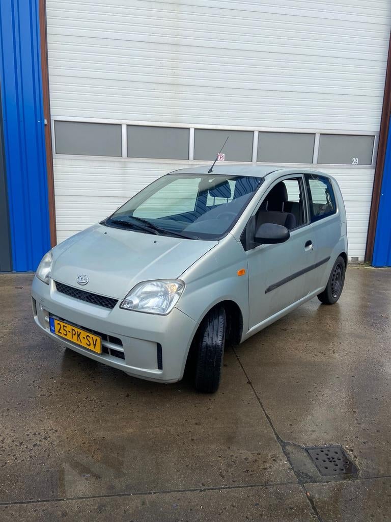 Daihatsu Cuore 1.0 3D 2004 Beige, Auto's, 600 kg, 18 €/maand, Cuore, Beige