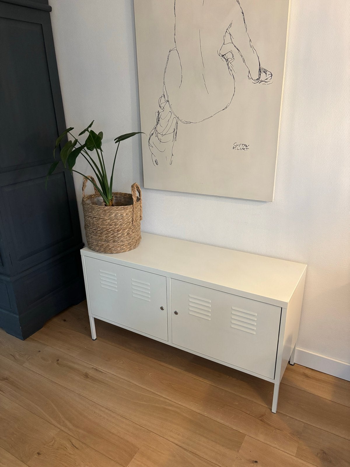 Wit metalen dressoir met 2 deuren en planken, Ophalen, Gebruikt, 100 tot 150 cm, Minder dan 100 cm