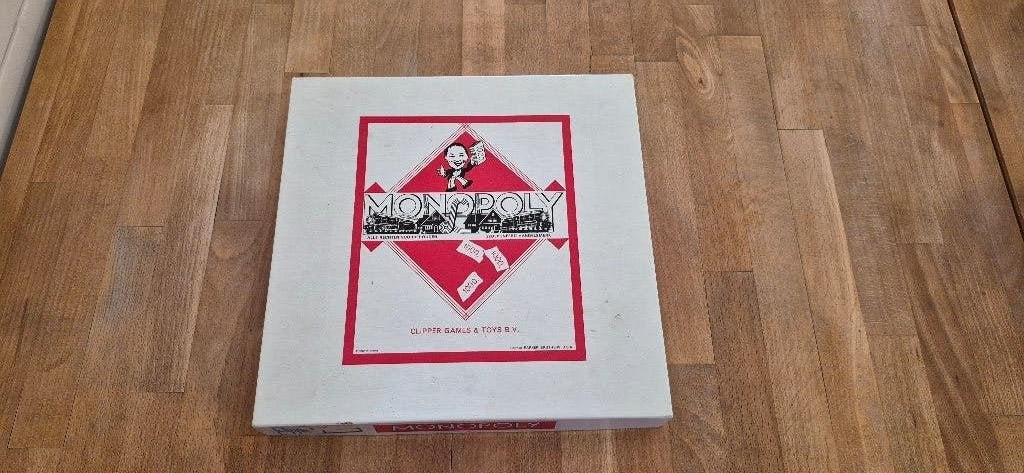Vintage gulden versie Monopoly Clipper complete staat., Vijf spelers of meer, Ophalen of Verzenden, Gebruikt, Clipper
