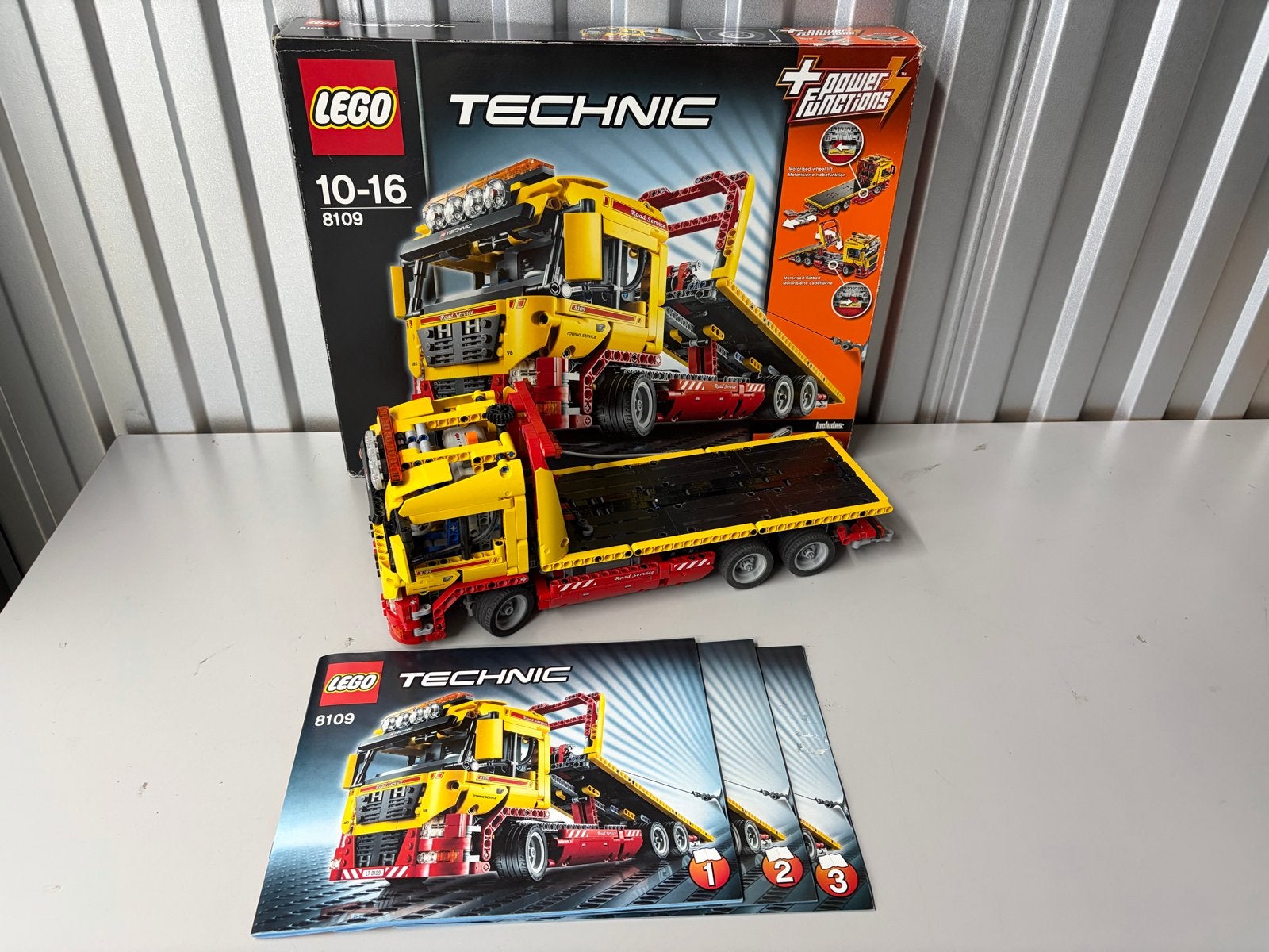 LEGO Technic 8109 Flatbed Vrachtwagen met Power Functions, Ophalen of Verzenden, Zo goed als nieuw