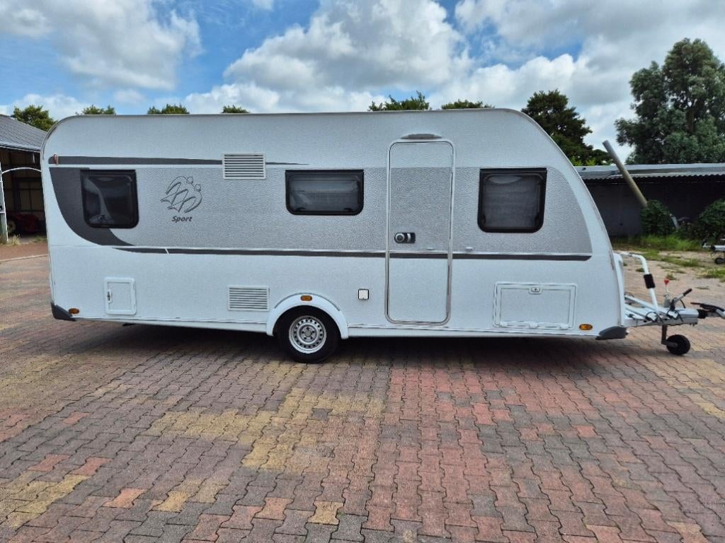 knaus sport 500 KD met kinderkamer met schuifdeur, Caravans en Kamperen, Dwarsbed, Schokbreker, Treinzit, Particulier