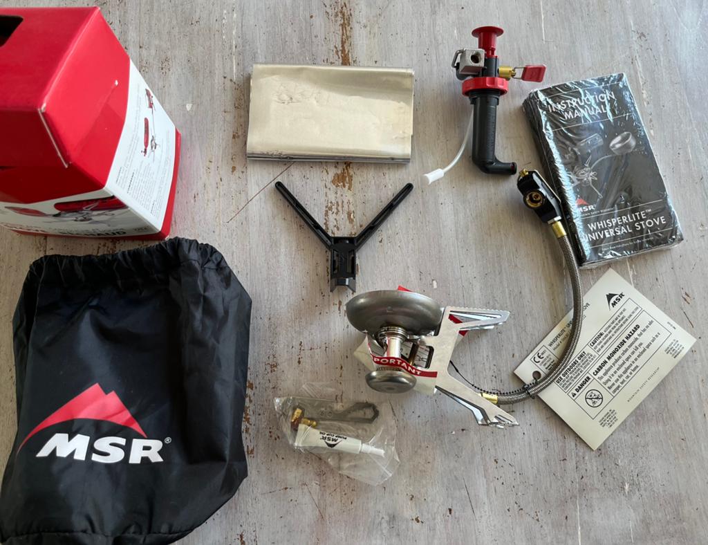 Nieuwe MSR Whisperlite Universal (Gas, Benzine, etc), Caravans en Kamperen, Kampeeraccessoires, Ophalen of Verzenden, Nieuw