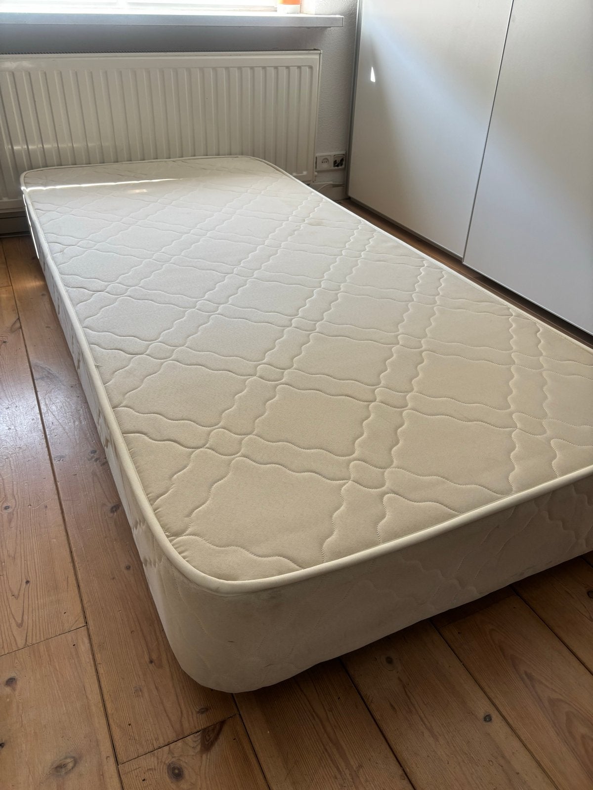 Bedbodem, boxspring gratis af te halen in Heerlen, Ophalen, Gebruikt, 90 cm, Eenpersoons