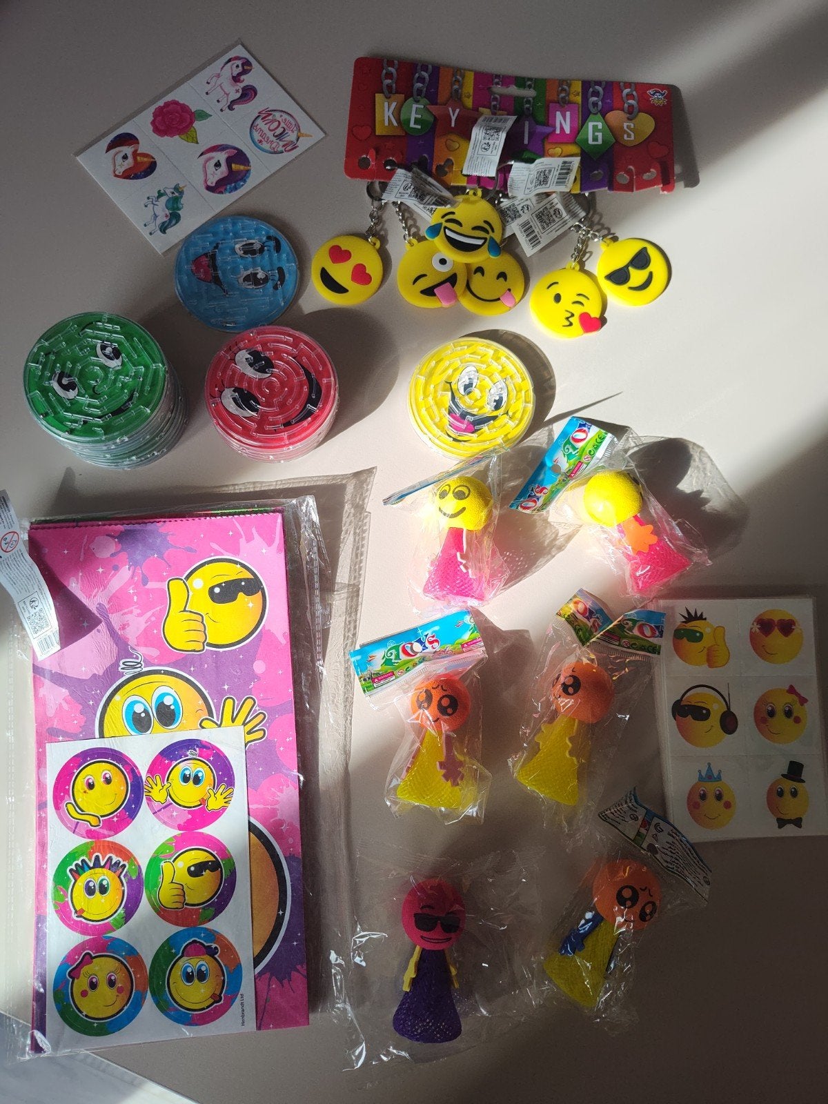 uitdeel cadeautjes smiley emoticons, Ophalen of Verzenden, Nieuw, Overige typen