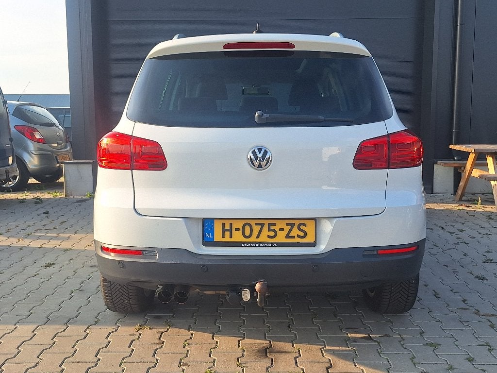 Foto 7 van Volkswagen Tiguan 1.4 Comfort&Design 2014,Panodak, RIJKLAAR!