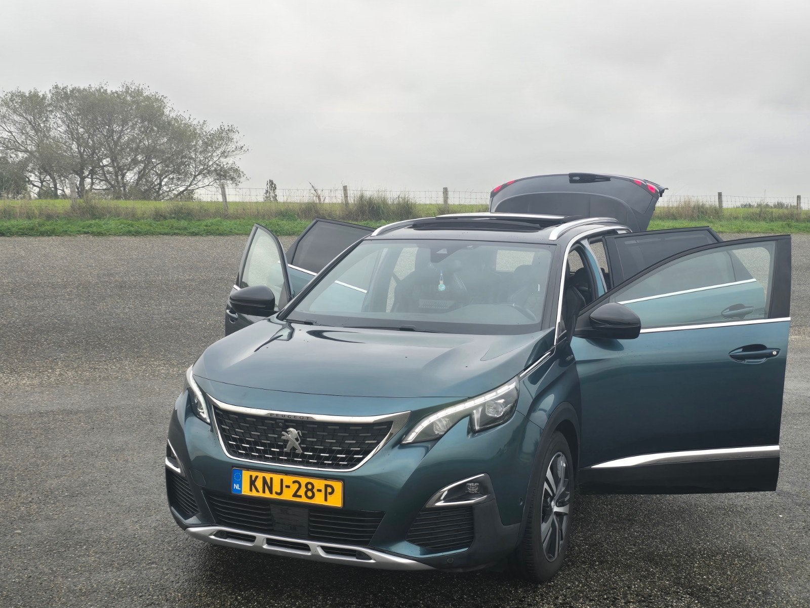 Peugeot 5008