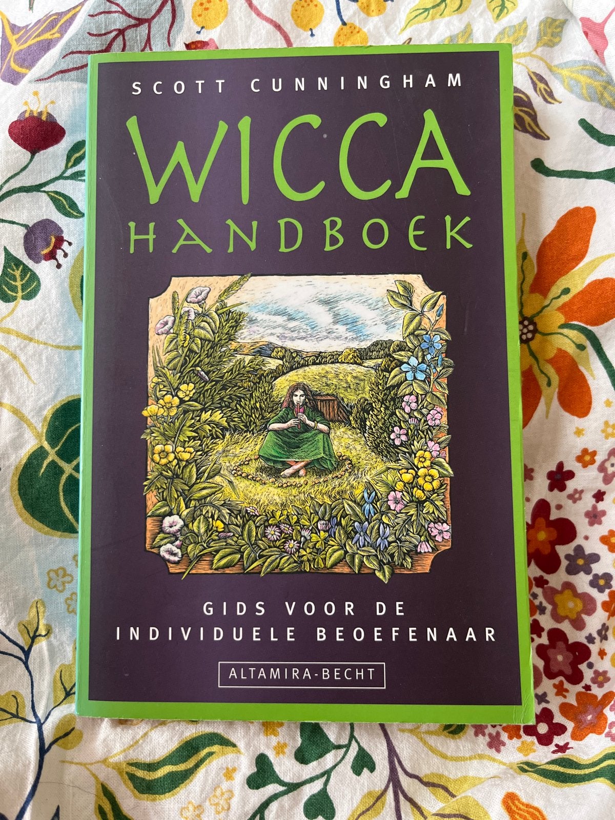 Wicca Handboek: Gids voor de Individuele Beoefenaar, Boeken, Ophalen of Verzenden, Zo goed als nieuw, Spiritualiteit algemeen
