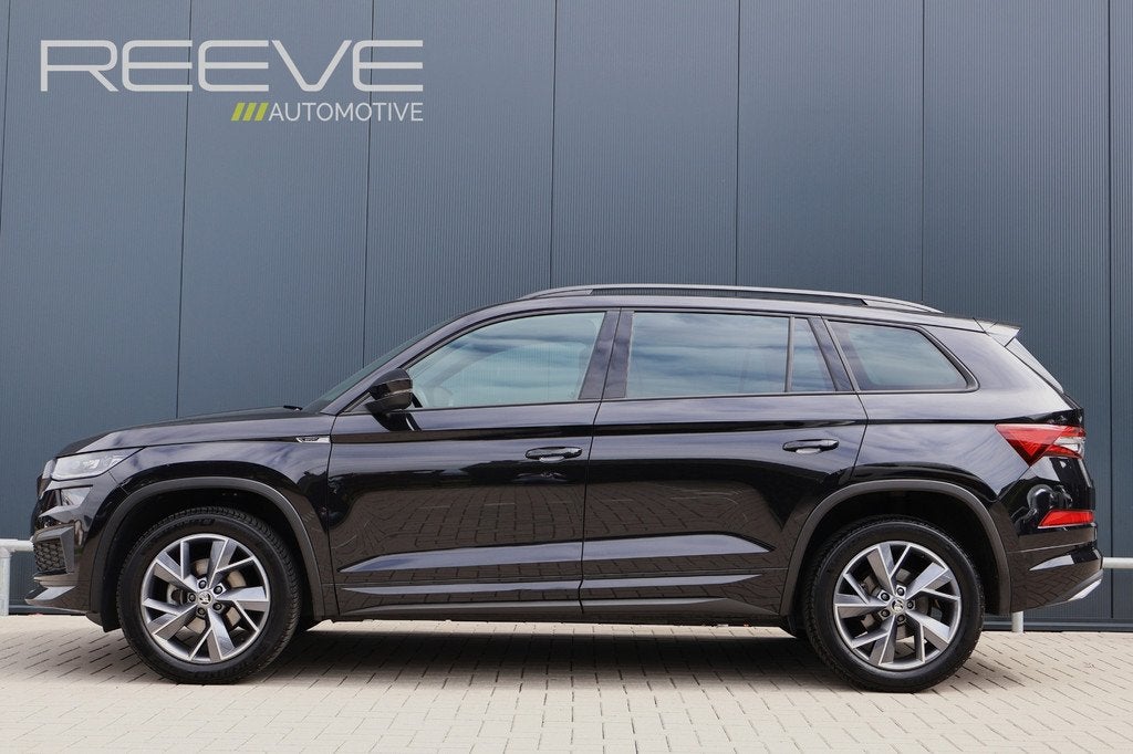Skoda Kodiaq 1.5 TSI Sportline Business Nieuw type | Automaa, Auto's, Skoda, Automatische klimaatregeling, 4 cilinders, Zwart