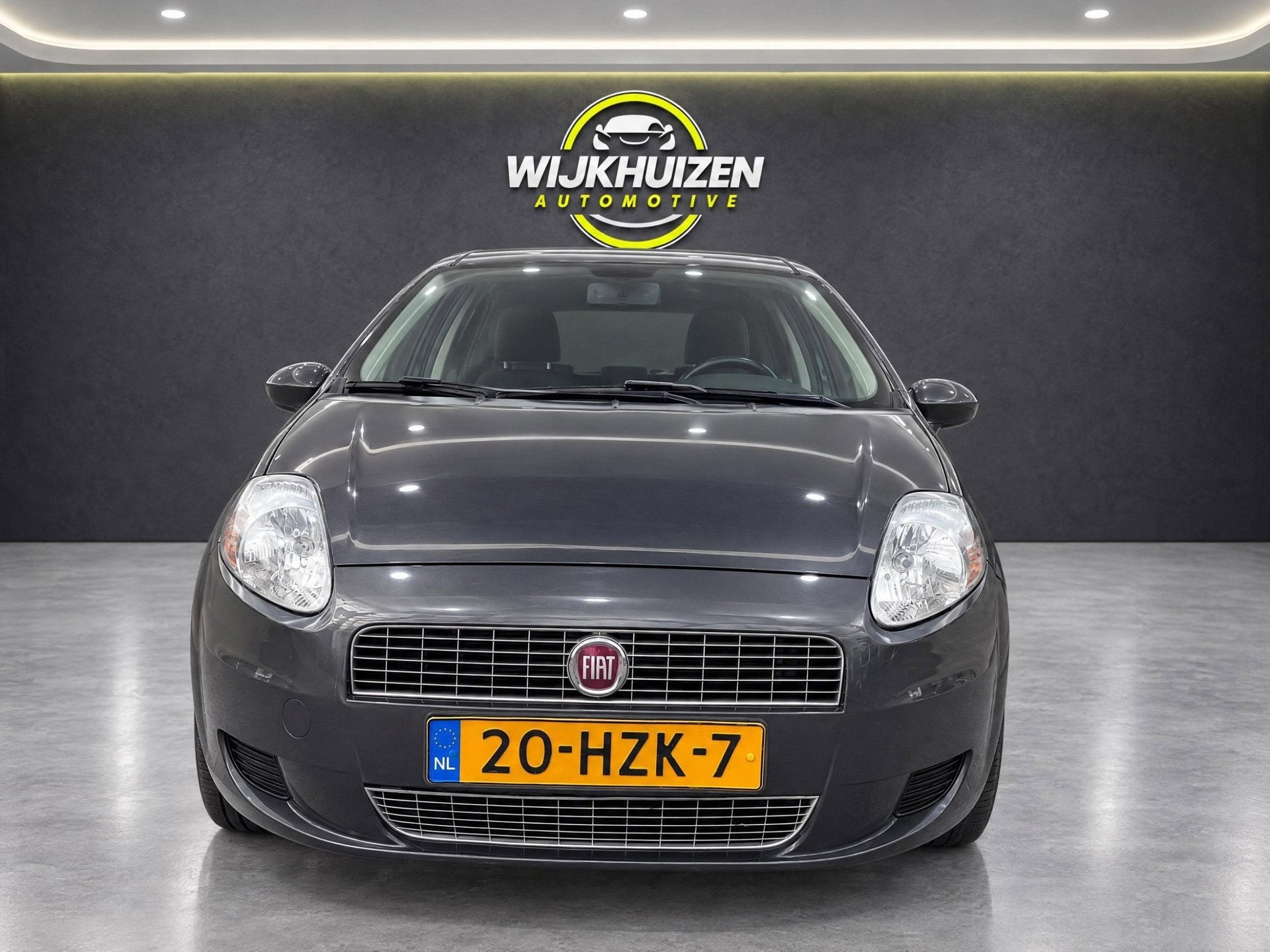 Fiat Grande Punto 1.4 Edizione Lusso met Airco ! 15 Inch ! U, Voorwielaandrijving, Dealer onderhouden, Stof, Zwart